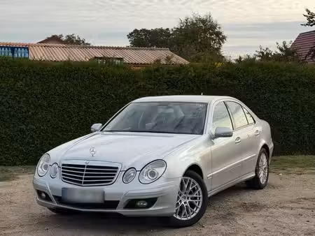 Mercedes-Benz Classe E E 200