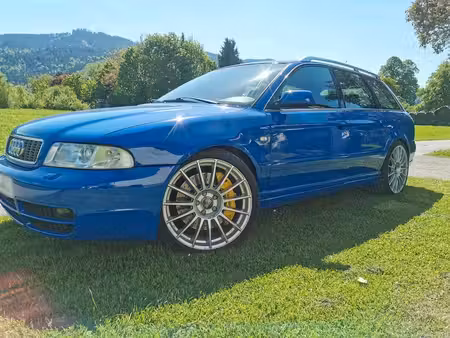 Audi A4 S4 V6 2.7 T 265 quattro