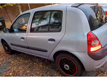 Renault Clio 1.2 75
