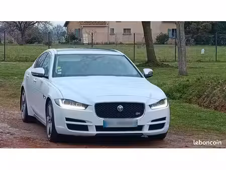 Jaguar XE D180 2.0 180