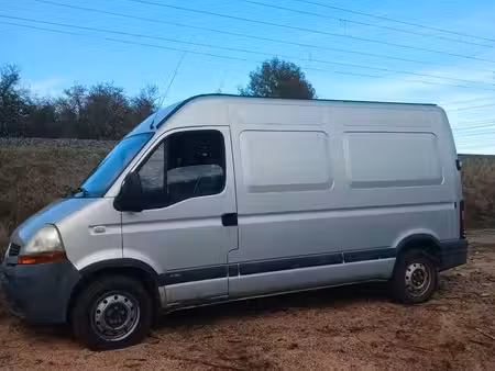 Renault Master 2.5 dCi 120
