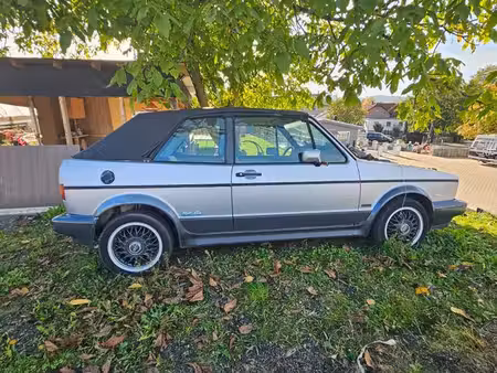 Volkswagen Golf 1.8 90