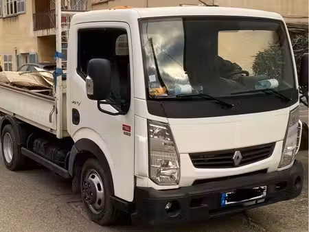 Renault Maxity 