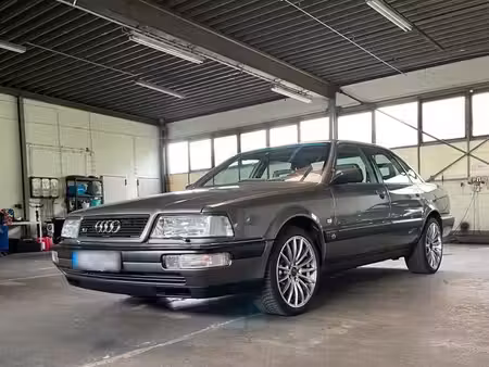Audi V8 3.6