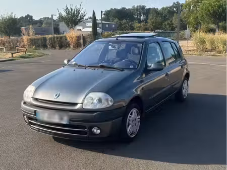 Renault Clio 1.4 98 RXT