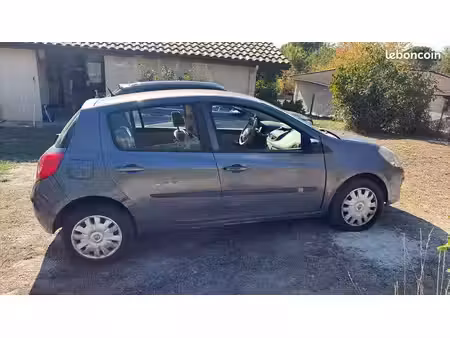 Renault Clio 1.6 110