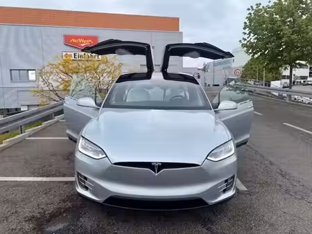 Tesla Model X 4x4