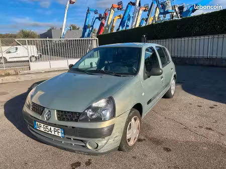 Renault Clio 1.2 75