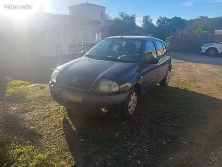 Renault Clio 1.9 D 65