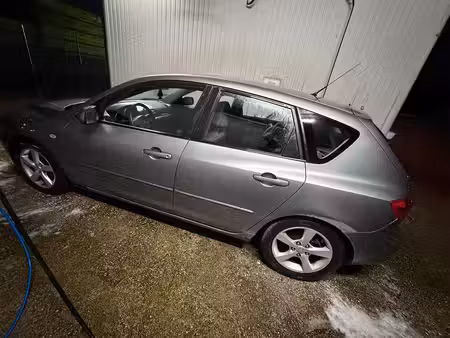 Mazda Mazda3 1.6 105