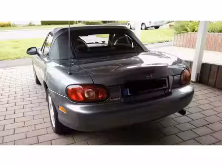 Mazda MX5 1.6 110