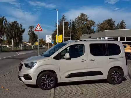 Opel Combo 1.2 110 Edition