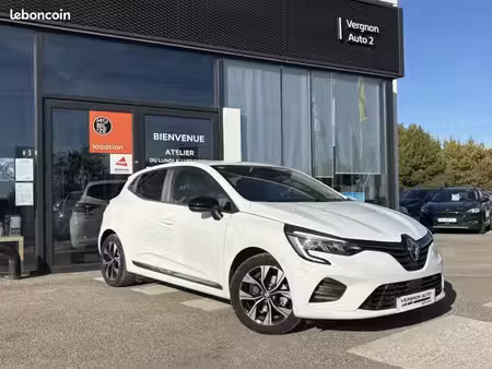 Renault Clio E-Tech 1.6 145 Evolution