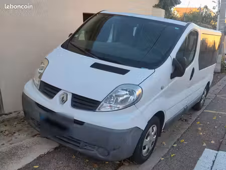Renault Trafic 2.0 dCi 90