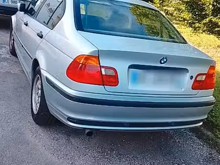 BMW Série 3 318i 1.9 118