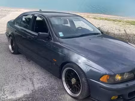 BMW Série 5 525i 2.5 192