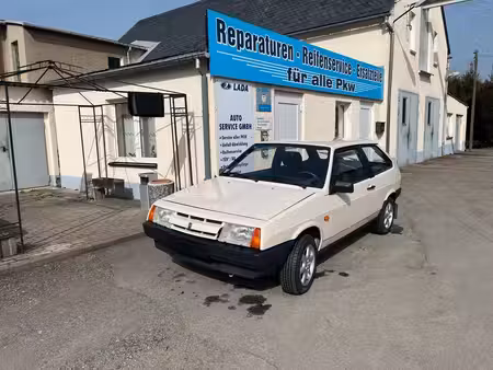 Lada Samara 