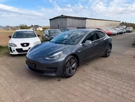 Tesla Model 3 Standard Plus 325