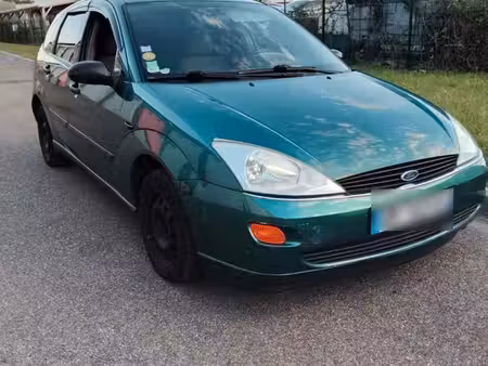 Ford Focus 1.6 100