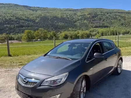 Opel Astra 2.0 160