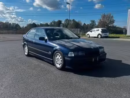 BMW Série 3 361i 1.9 105