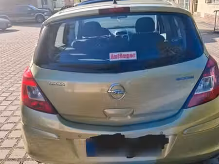 Opel Corsa 1.4 90 Cosmo