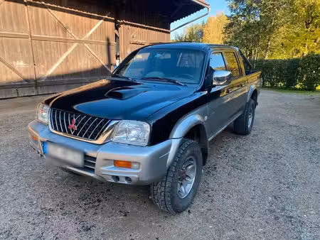Mitsubishi L200 2.5 116