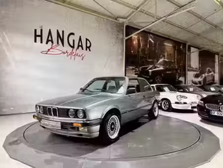 BMW Série 3 323i