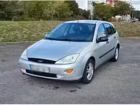 Ford Focus 1.6 100 Ambiente
