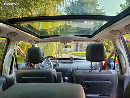 Renault Espace 2.0 dCi 130