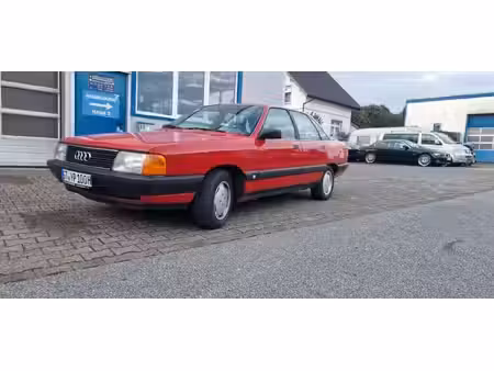 Audi 100 1.8