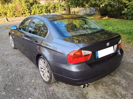 BMW Série 3 325i 2.5 218