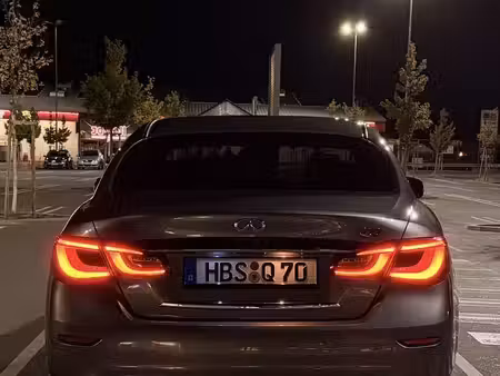 Infiniti Q70 2.1 170