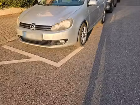 Volkswagen Golf 1.6 TDI 105