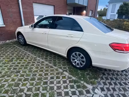 Mercedes-Benz Classe E E 200 2.1 136
