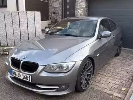 BMW Série 3 330i 3.0 272