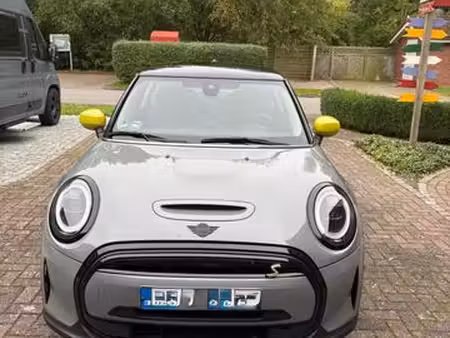 Mini Mini Cooper SE 184 Classic