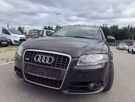 Audi A4 2.0 TDI 170 S line
