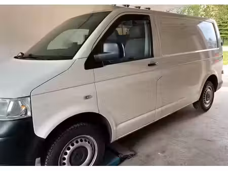 Volkswagen Transporter T5 1.9 TDI 102