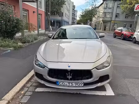 Maserati Ghibli V6 3.0 275