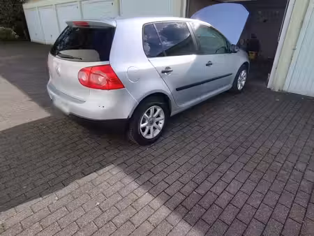 Volkswagen Golf 1.4 75