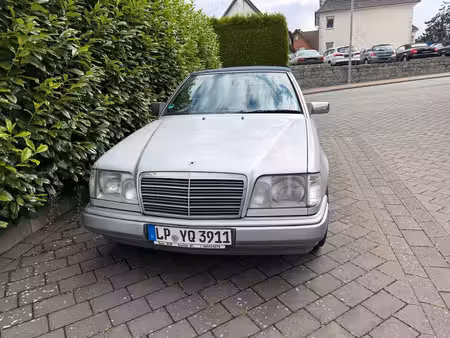 Mercedes-Benz Classe E E 220