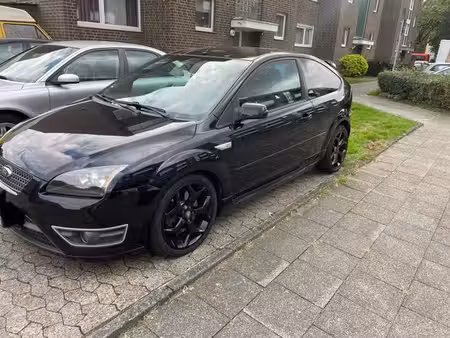 Ford Focus ST 2.5 225