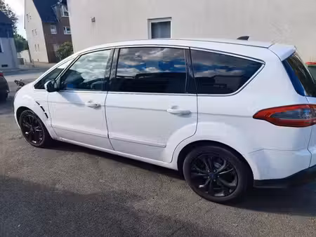 Ford C-max 125 S