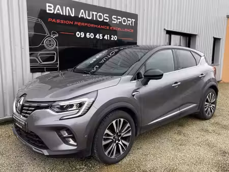 Renault Captur E-Tech 1.6 160 Initiale Paris