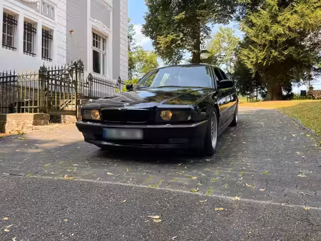 BMW Série 7 740i 4.0 286