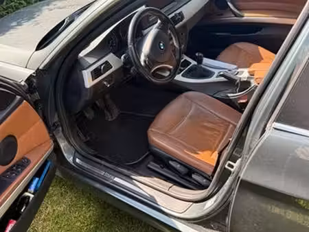 BMW Série 3 320d 2.0 130