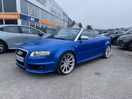 Audi A4 RS4 V8 4.2 FSI 420 quattro
