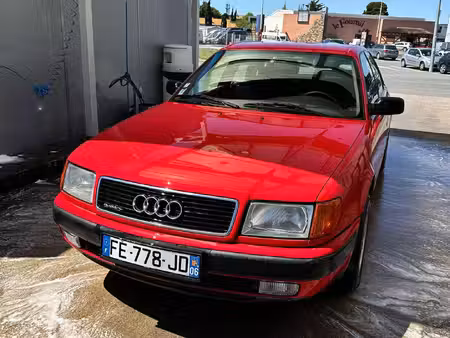 Audi 100 2.3