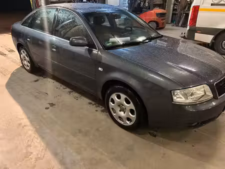 Audi A6 V6 2.5 TDI 163